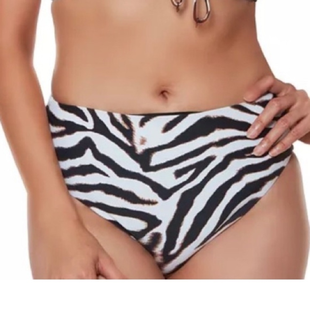 Bar III women’s high waisted animal print wild child bikini bottom size L